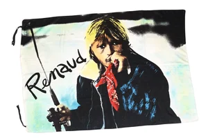 1985,
le drapeau Mistral gagnant,
avec les attaches noires.