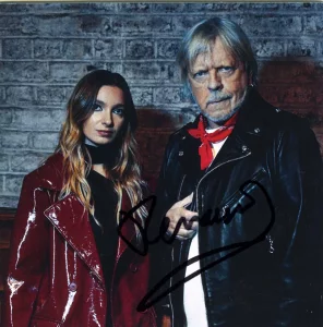 2024,
Renaud & Noée : "Manhattan-Kaboul,
CD promo,
50 exemplaires.